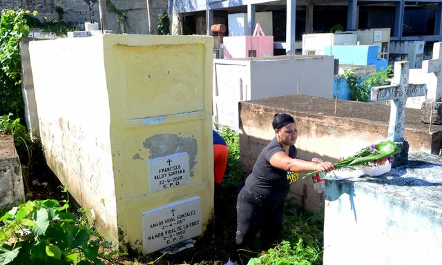 Preparan cementerios por Día de los Difuntos