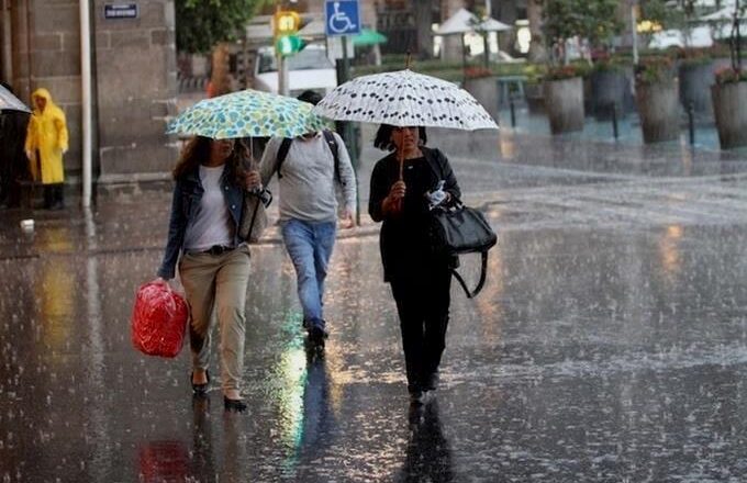 El COE declara en alerta verde a 11 provincias por vaguada