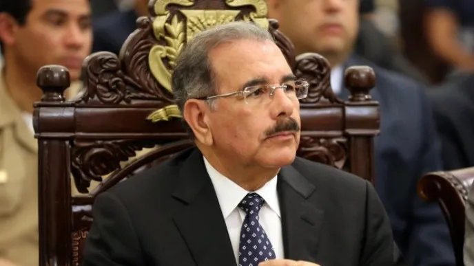 Abogado cuestiona silencio de Danilo Medina ante supuestos casos de corrupción que involucra a familiares y funcionarios