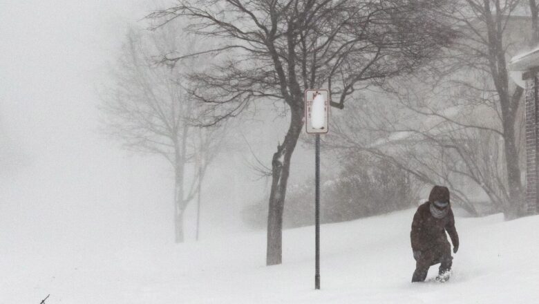 Tormentas invernales se extienden de costa a costa en Estados Unidos