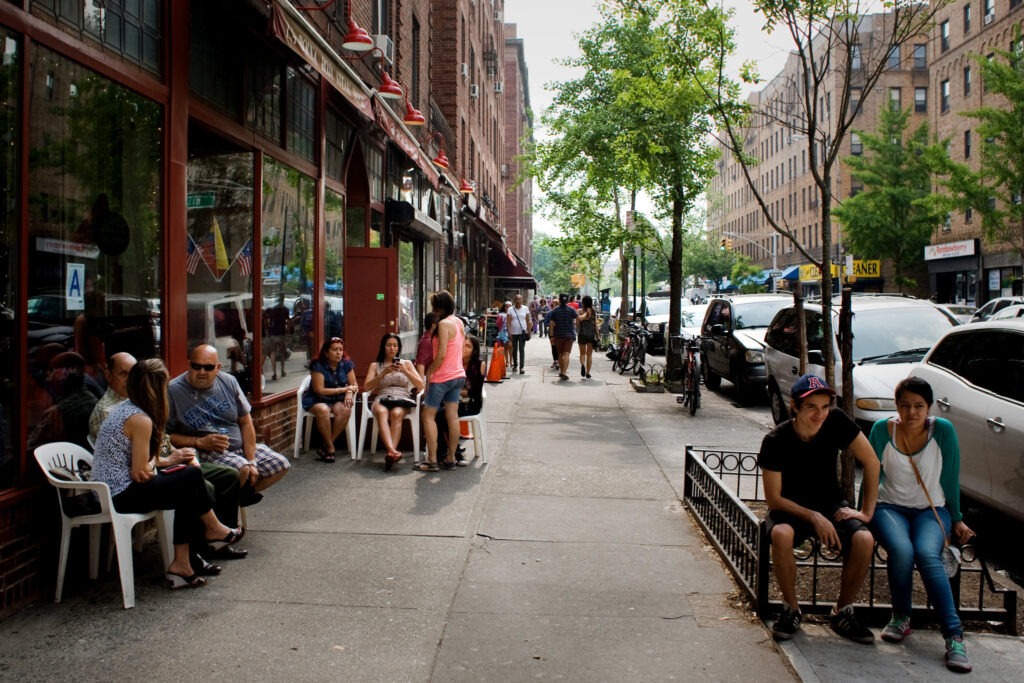 Latino mata a puñaladas a su esposa dominicana en Nueva York