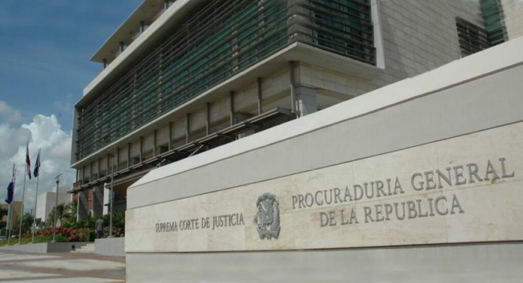 Fiscales piden mantener derechos adquiridos en eventual modificación de reglamento de carrera