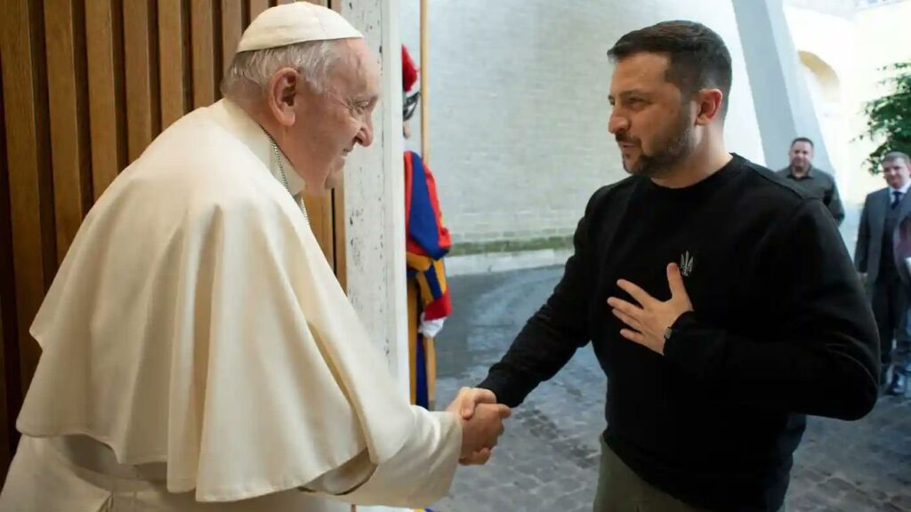 El papa y Zelenski conversaron 40 minutos en el Vaticano