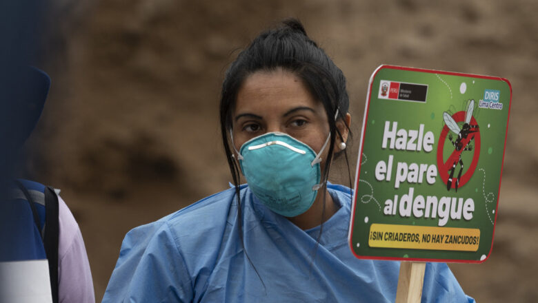 La invasión de dengue pone hospitales en Perú al borde del colapso