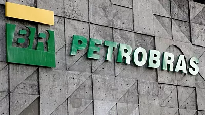 Petrobras abandona política de paridad de precios con importación de combustibles