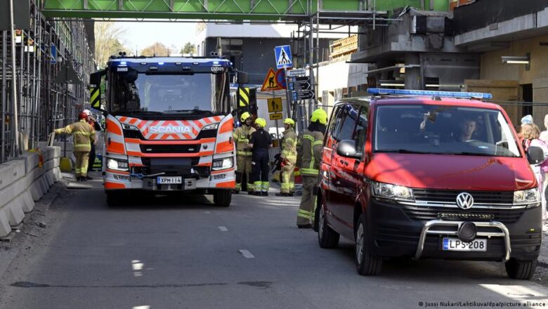 Veintisiete heridos, la mayoría niños, al derrumbarse un puente peatonal en Finlandia