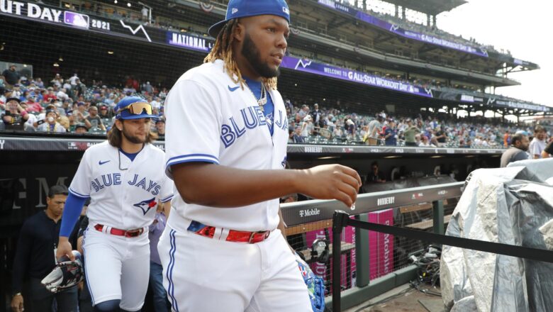 Vladdy Jr. golpea un ‘grand slam’ para aguantar a los Azulejos a la derrota de los Rays 20-1