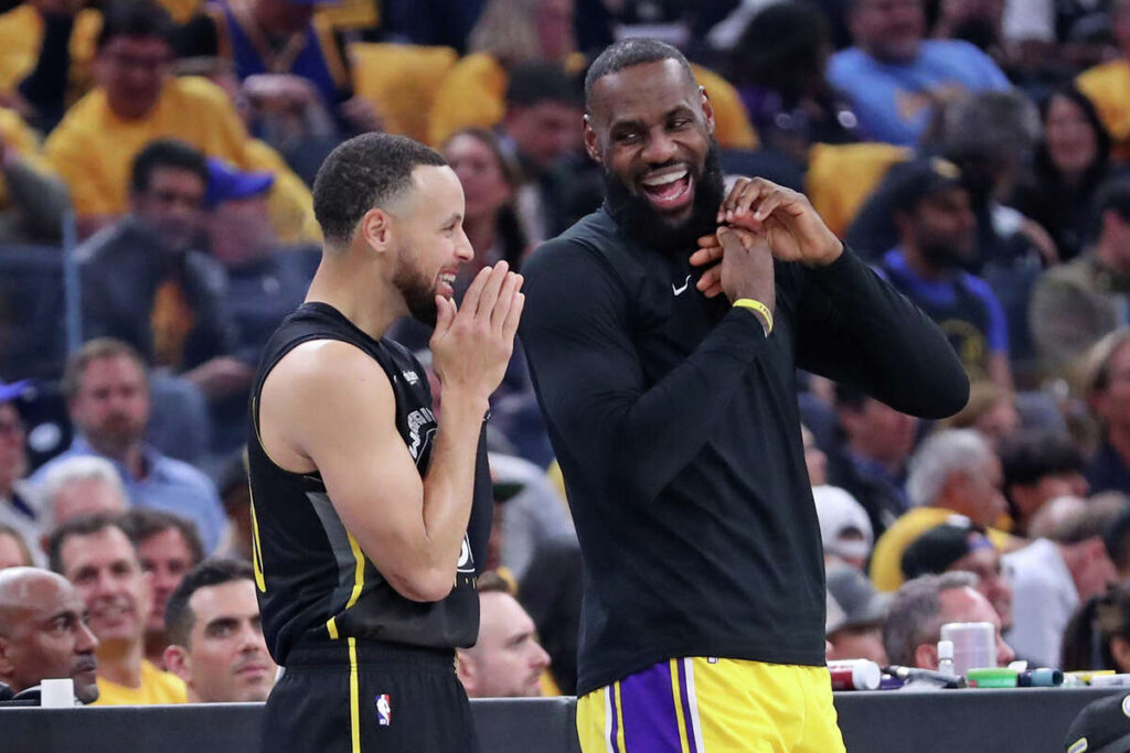 La conversación secreta entre LeBron y Curry con miles de vistas