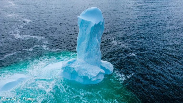 Fotos de un pene de hielo dan la vuelta al mundo