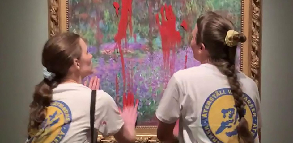 Arrestan activistas tras manchar con pintura roja un cuadro de Monet en Estocolmo