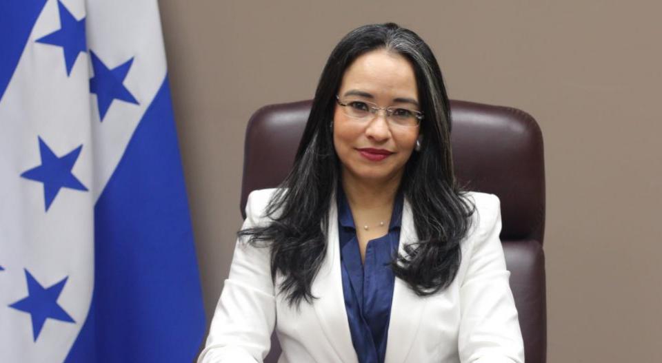 Directora anticorrupción de Honduras huye por amenazas