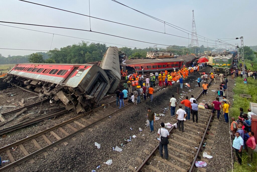 Claves del accidente de trenes en Odisha India