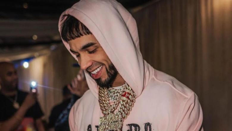 Anuel muestra su Richard Mille tras regalo de Tekashi a Yailin