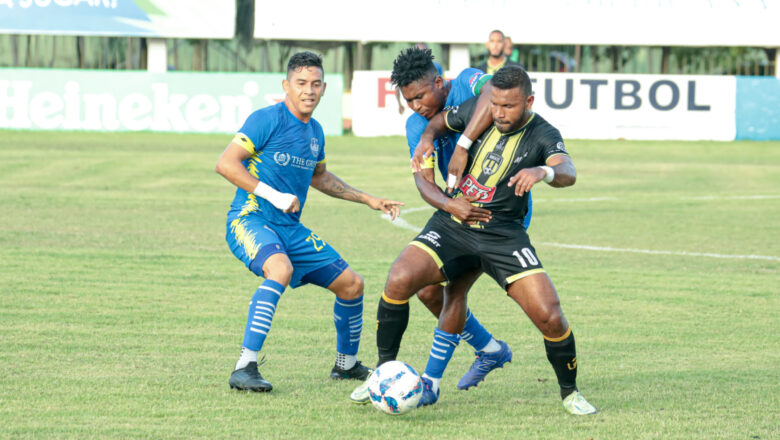 Atlántico y Moca con vigoroso igualada en el puesta en marcha de Liguilla