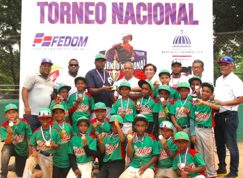 Cotuí campeón del 5to. Campeonato Nacional U8 de Fedom