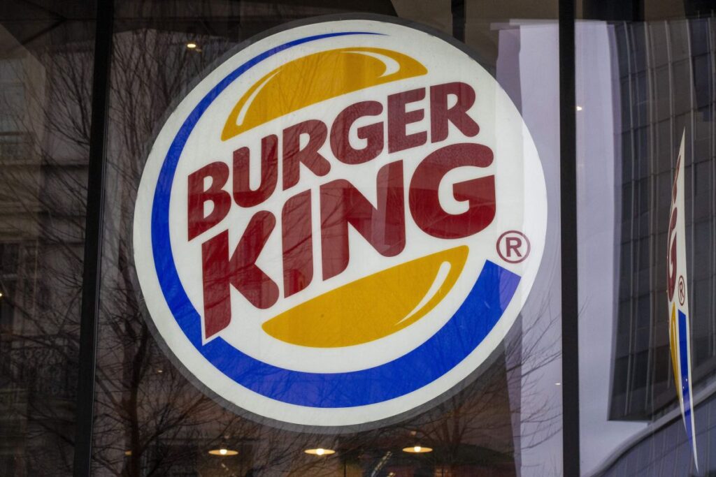 Nueva hamburguesa de Burger King en Tailandia no tiene carne y tiene 20 rebanadas de queso