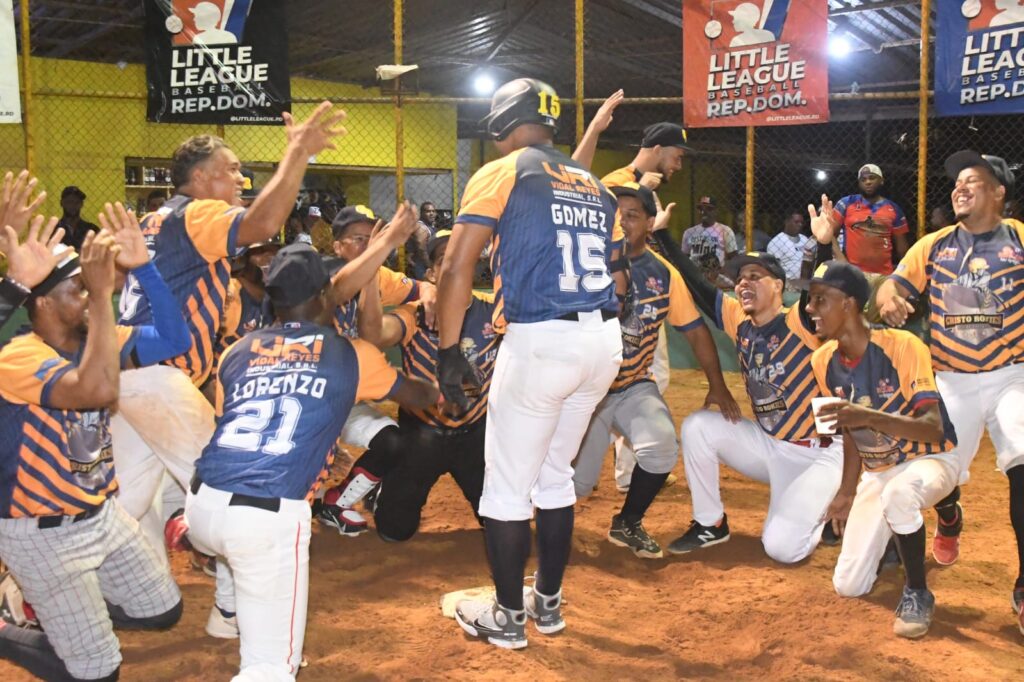 Los Cerros y Cristo Rockies están semifinal del softbol Asoprosado