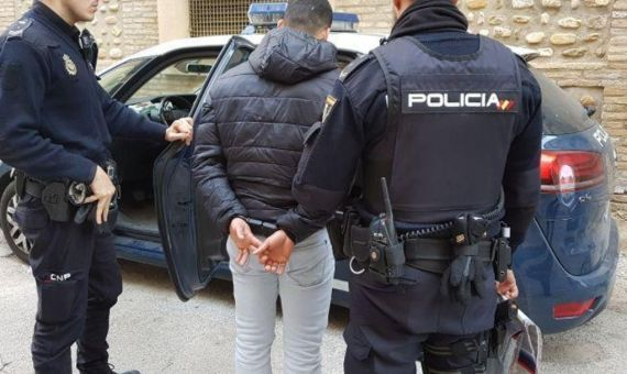 Siete detenidos en España por simular agresiones para regularizar extranjeras