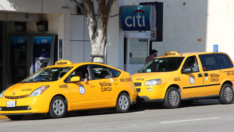 California da luz verde a taxis robóticos sin conductor