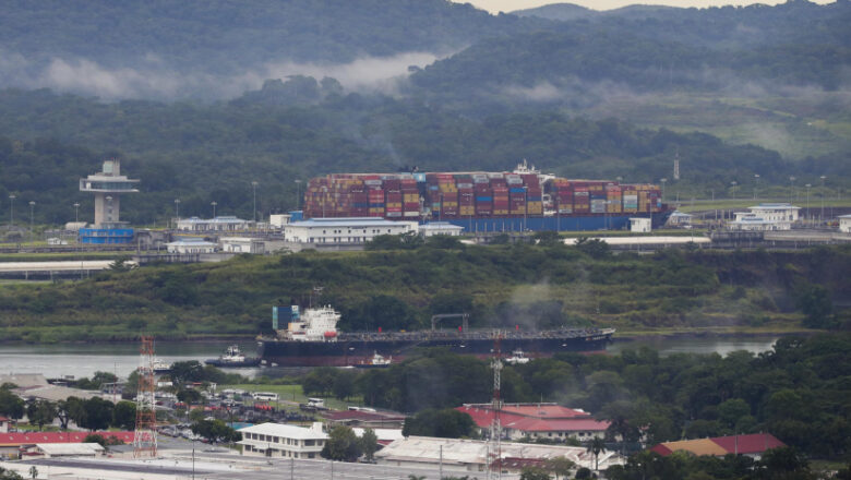 El canal de Panamá limitará diez meses más el paso de barcos