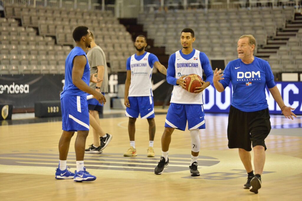 Estos son los 12 jugadores que estarán con Dominicana en la Copa del Mundo FIBA 2023