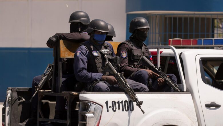 Policía de Haití dispersa una manifestación contra la inseguridad