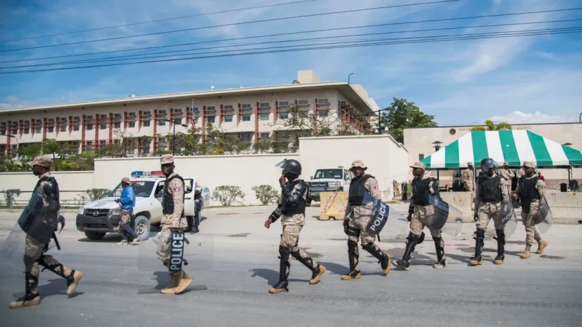 Liberan enfermera de EEUU y su hija tras secuestro en Haití