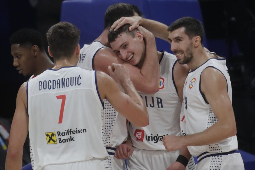 ¡Serbia a la final! Domina a Canadá y espera rival en la Copa del Mundo de Baloncesto