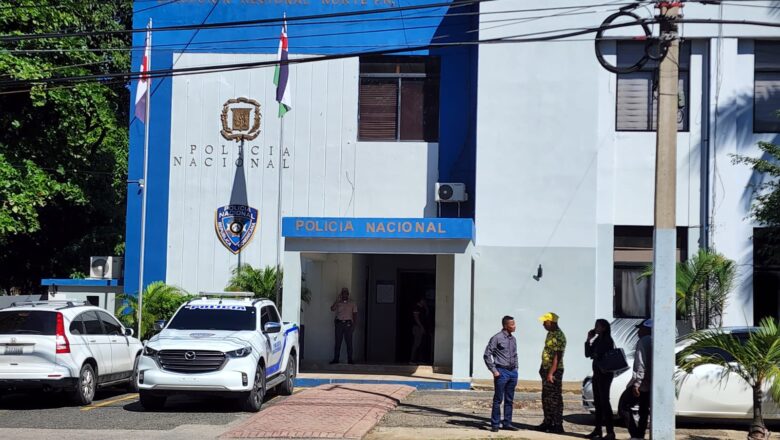 Pelotero Wander Franco sigue detenido en la dirección regional de la PN en Puerto Plata